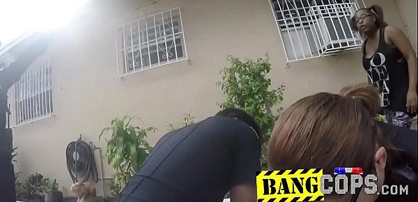  Ghetto guy dealing with MILFs to escape prison